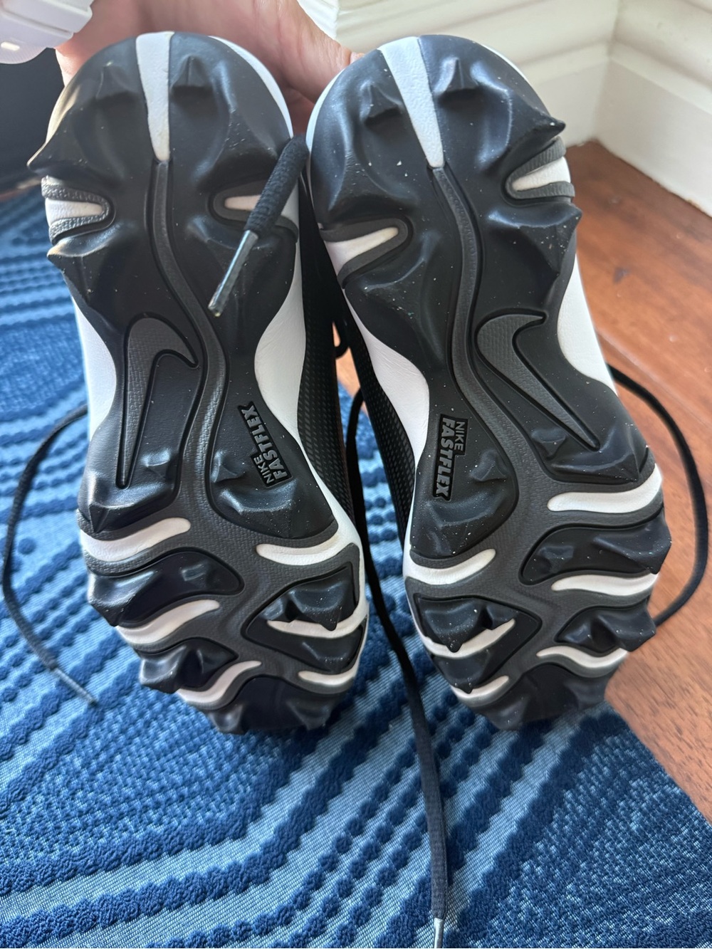 Nike Kids' Black Football Cleats 13C - Picture 4 of 4